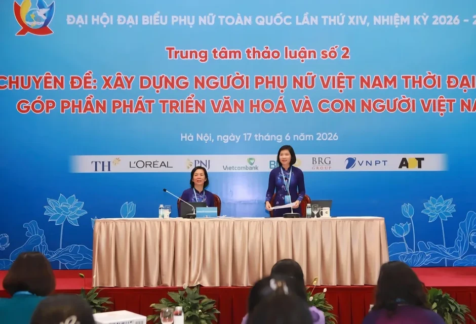 Đầu tư cho phụ nữ chính là đầu tư cho gia đình và tương lai đất nước Đầu tư cho phụ nữ chính là đầu tư cho gia đình và tương lai đất nước