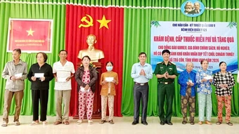Đầy ắp nghĩa tình “Tết Quân-Dân” ở Vĩnh Long