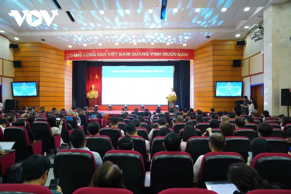 Đẩy nhanh chuyển đổi, đưa đổi mới sáng tạo thành động lực phát triển