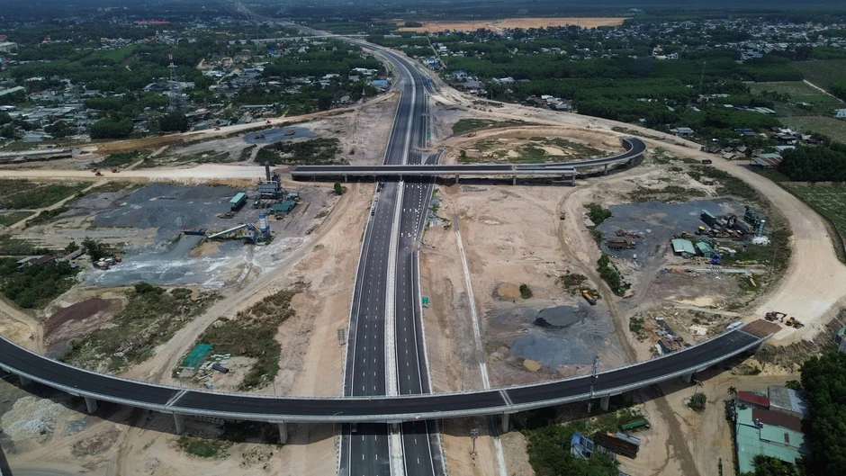 Đẩy nhanh tiến độ 2 tuyến cao tốc kết nối sân bay Long Thành Đẩy nhanh tiến độ 2 tuyến cao tốc kết nối sân bay Long Thành