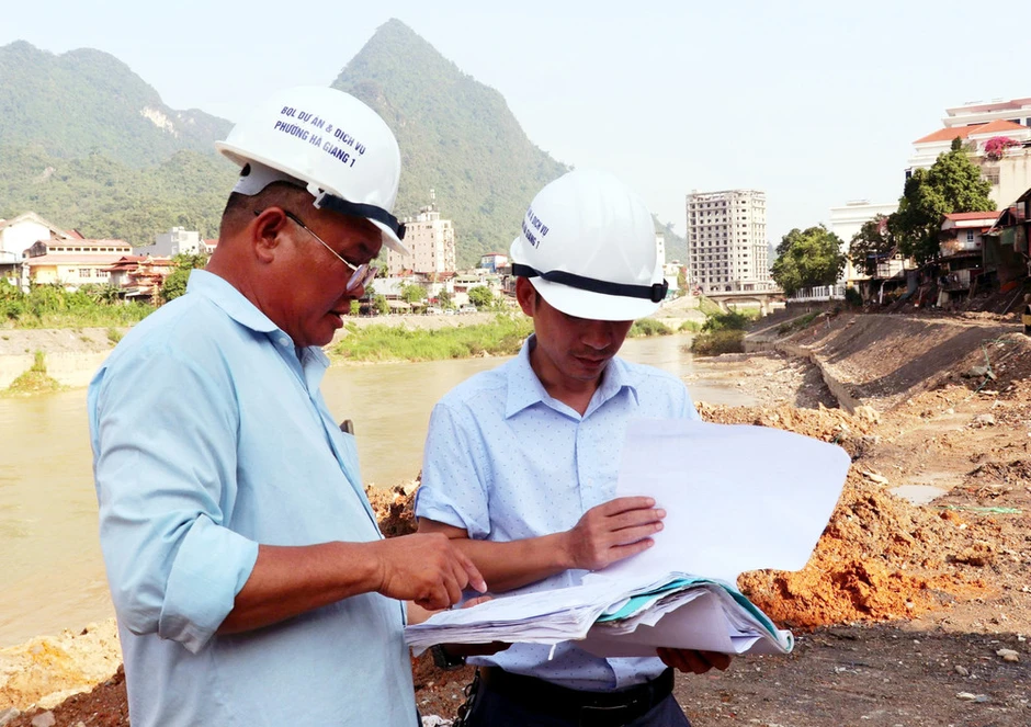Đẩy nhanh tiến độ các công trình khắc phục, phòng, chống thiên tai trên sông Lô, sông Miện