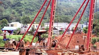 Đẩy nhanh tiến độ các công trình khắc phục, phòng, chống thiên tai trên sông Lô, sông Miện