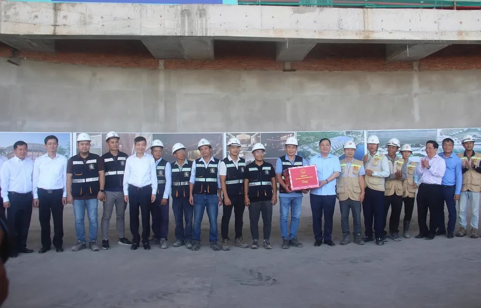 Đẩy nhanh tiến độ các dự án phục vụ APEC 2027 Đẩy nhanh tiến độ các dự án phục vụ APEC 2027