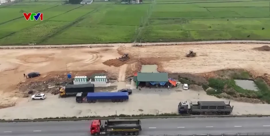 Đẩy nhanh tiến độ xây dựng trạm dừng nghỉ trên cao tốc Bắc - Nam Đẩy nhanh tiến độ xây dựng trạm dừng nghỉ trên cao tốc Bắc - Nam
