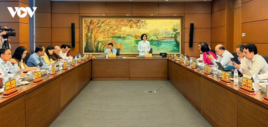 ĐBQH: Trong y tế nếu chỉ mua sắm, nhận máy móc thì chưa gọi là làm chủ công nghệ ĐBQH: Trong y tế nếu chỉ mua sắm, nhận máy móc thì chưa gọi là làm chủ công nghệ