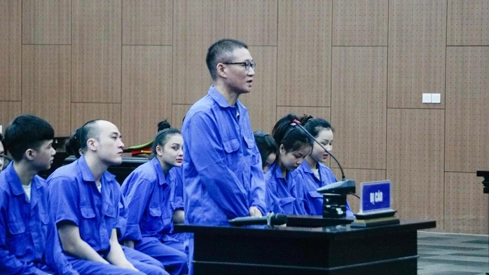 Đề nghị mức án đối với cựu Phó chủ tịch phường "xào ke" xuyên đêm cùng 2 nữ nhân viên Đề nghị mức án đối với cựu Phó chủ tịch phường "xào ke" xuyên đêm cùng 2 nữ nhân viên
