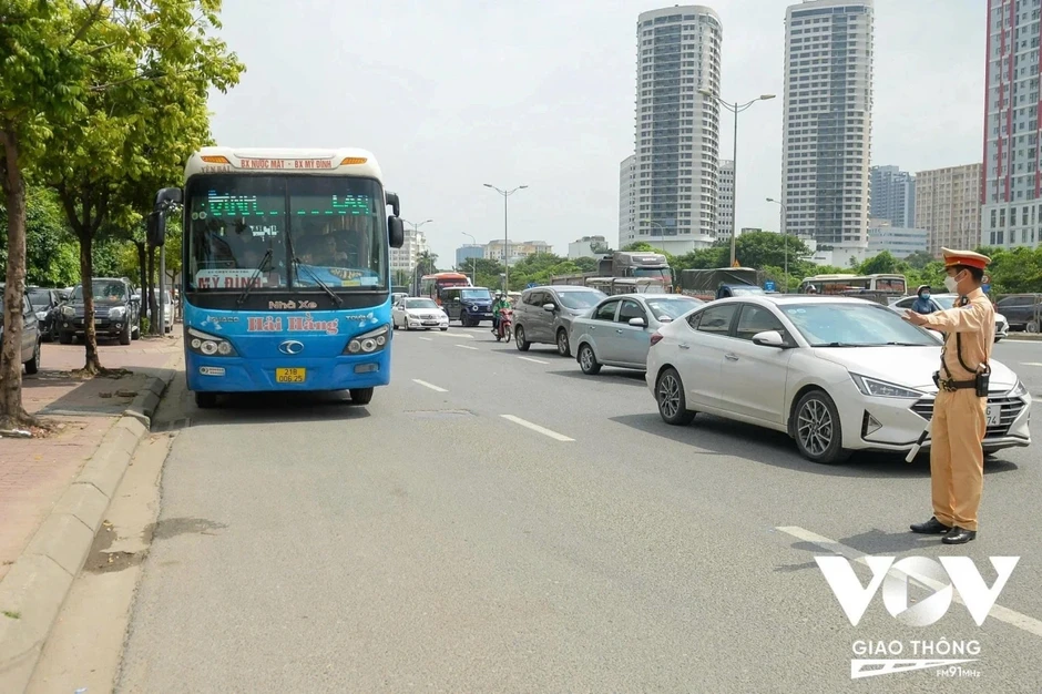 Để tài xế vi phạm không thể “chạy làng” Để tài xế vi phạm không thể “chạy làng”