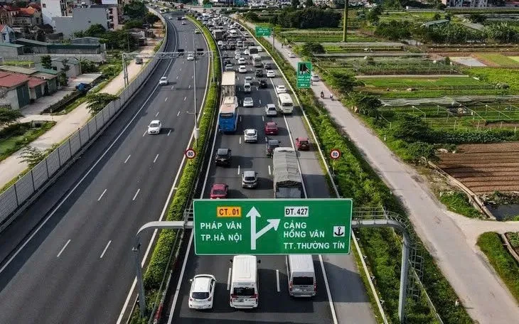 Đề xuất giữ nguyên quy mô quy hoạch cao tốc Pháp Vân - Cầu Giẽ từ 10 đến 12 làn xe Đề xuất giữ nguyên quy mô quy hoạch cao tốc Pháp Vân - Cầu Giẽ từ 10 đến 12 làn xe