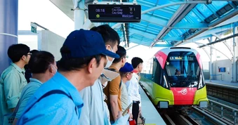Đề xuất miễn phí vé xe buýt và đường sắt đô thị tại Hà Nội dịp nghỉ lễ 30/4 - 1/5