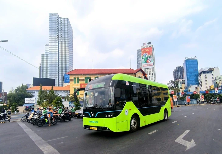 Đề xuất mở tuyến xe buýt chở khách tới sân bay Tân Sơn Nhất, Long Thành Đề xuất mở tuyến xe buýt chở khách tới sân bay Tân Sơn Nhất, Long Thành