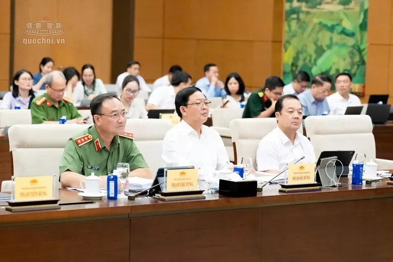 Đề xuất nâng mức phạt tiền tối đa cá nhân vi phạm hành chính lên 1,5 tỷ đồng Đề xuất nâng mức phạt tiền tối đa cá nhân vi phạm hành chính lên 1,5 tỷ đồng