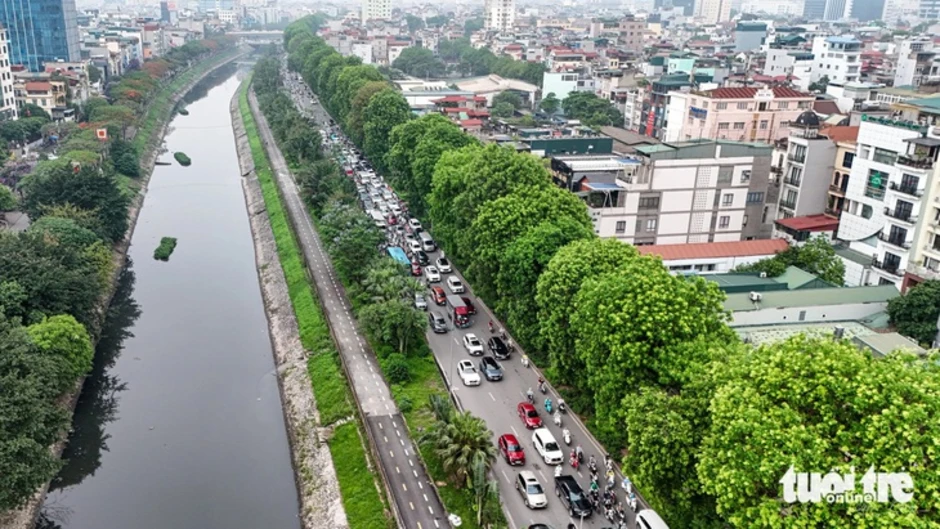 Đề xuất phương án xây cầu cạn để mở rộng đường vành đai 2 đoạn Ngã Tư Sở - Cầu Giấy Đề xuất phương án xây cầu cạn để mở rộng đường vành đai 2 đoạn Ngã Tư Sở - Cầu Giấy