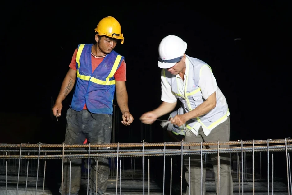 Đêm không ngủ trên các công trình trường học vùng biên Đêm không ngủ trên các công trình trường học vùng biên