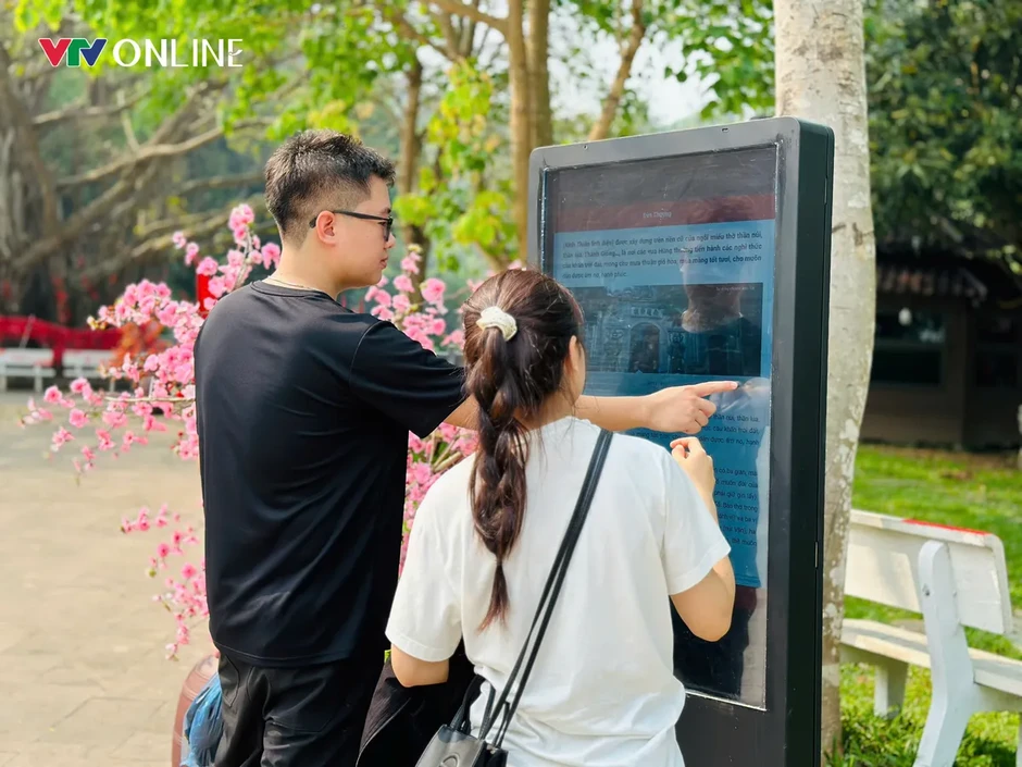 Đền Hùng chuyển mình theo hướng du lịch thông minh Đền Hùng chuyển mình theo hướng du lịch thông minh