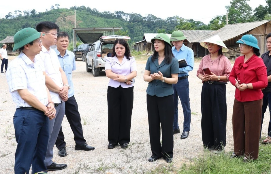 Di dời người dân ra khỏi khu vực xuất hiện sạt lở ở Lạng Sơn Di dời người dân ra khỏi khu vực xuất hiện sạt lở ở Lạng Sơn
