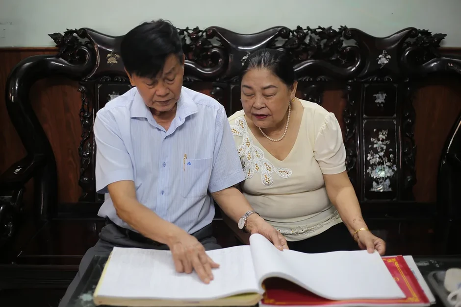 Đi qua chiến tranh bằng tình yêu - Bài 4: Cuộc gặp đặc biệt sau chuỗi chia ly Đi qua chiến tranh bằng tình yêu - Bài 4: Cuộc gặp đặc biệt sau chuỗi chia ly