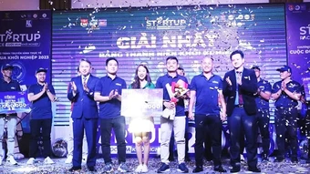 Đi xa rồi trở về “trả ơn quê hương”