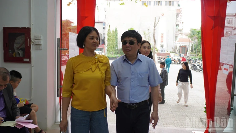 Điểm tựa niềm tin của những lá phiếu đặc biệt Điểm tựa niềm tin của những lá phiếu đặc biệt