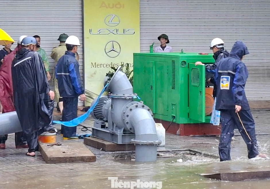 Điểm yếu khiến Vinh 'thất thủ' trong trận mưa kỷ lục Điểm yếu khiến Vinh 'thất thủ' trong trận mưa kỷ lục