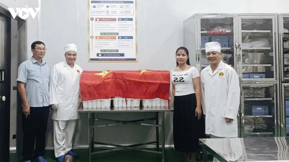Điện Biên bàn giao 800 mẫu hài cốt liệt sĩ phục vụ giám định ADN Điện Biên bàn giao 800 mẫu hài cốt liệt sĩ phục vụ giám định ADN
