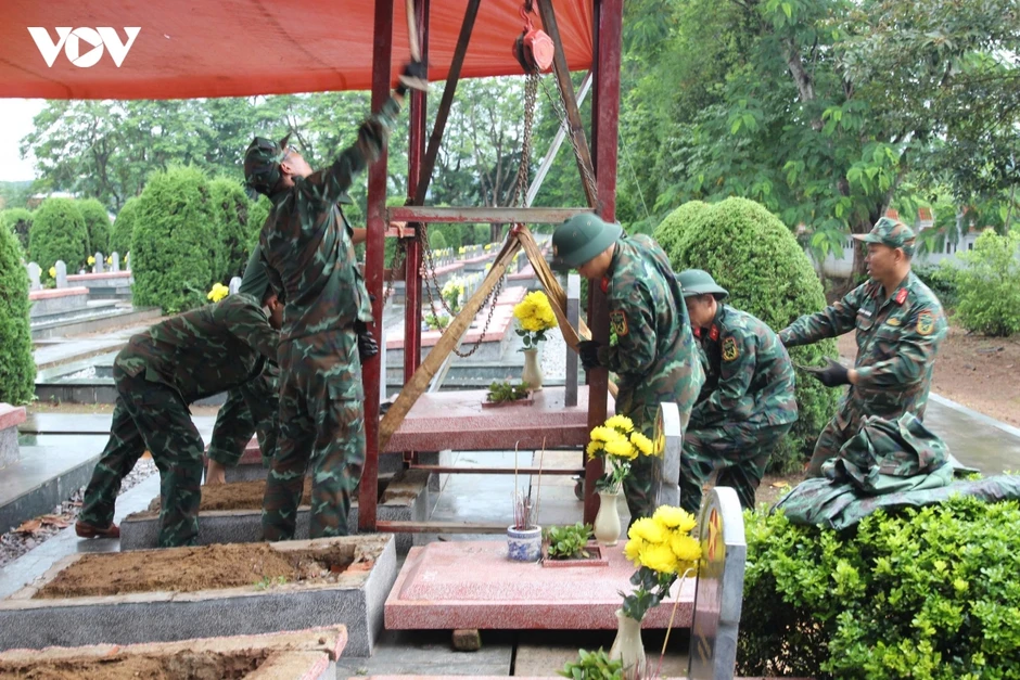 Điện Biên lấy mẫu ADN tại nghĩa trang liệt sĩ lớn nhất tỉnh Điện Biên lấy mẫu ADN tại nghĩa trang liệt sĩ lớn nhất tỉnh