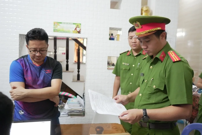 Diễn biến mới vụ cán bộ thuế nhận 100 triệu đồng của giám đốc doanh nghiệp Diễn biến mới vụ cán bộ thuế nhận 100 triệu đồng của giám đốc doanh nghiệp