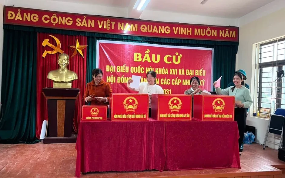 Điện Biên: Tỷ lệ cử tri đi bầu cử đạt 99,96% Điện Biên: Tỷ lệ cử tri đi bầu cử đạt 99,96%