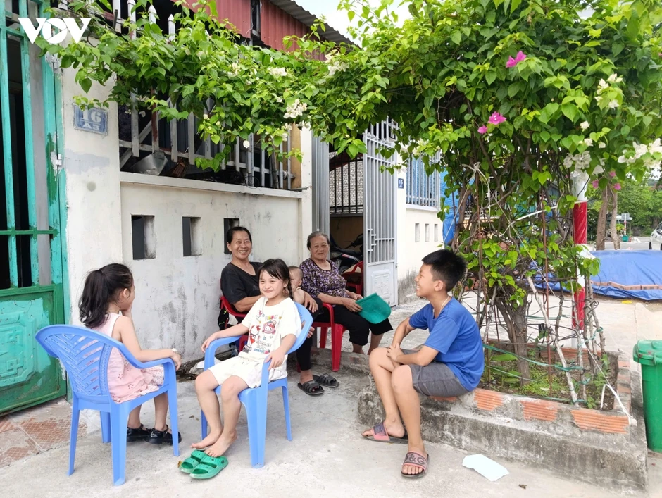 Điện mặt trời mái nhà cho trường học: Quảng Ninh lắp đặt tại 280 trường công Điện mặt trời mái nhà cho trường học: Quảng Ninh lắp đặt tại 280 trường công