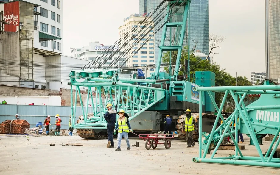 Điều chỉnh rào chắn đường Văn Cao phục vụ thi công ga ngầm Quần Ngựa Điều chỉnh rào chắn đường Văn Cao phục vụ thi công ga ngầm Quần Ngựa