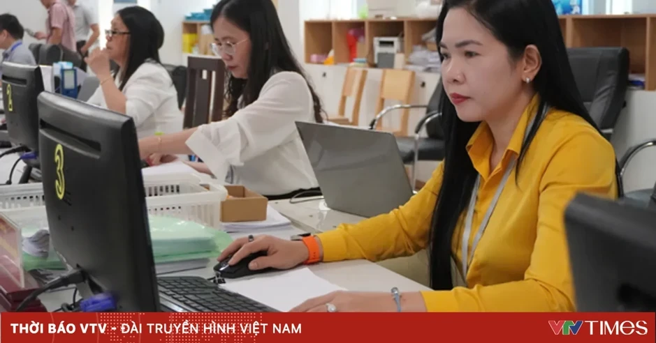 Điều kiện xếp ngạch chuyên viên chính đối với Trưởng, Phó phòng cấp xã Điều kiện xếp ngạch chuyên viên chính đối với Trưởng, Phó phòng cấp xã