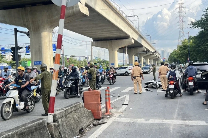 Điều tra nguyên nhân người đàn ông ngã xe tử vong ở TPHCM Điều tra nguyên nhân người đàn ông ngã xe tử vong ở TPHCM