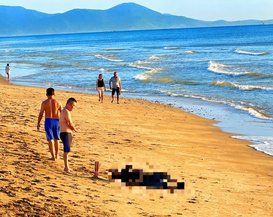 Điều tra thi thể nam giới trôi dạt bất thường vào bờ biển ở Quảng Trị