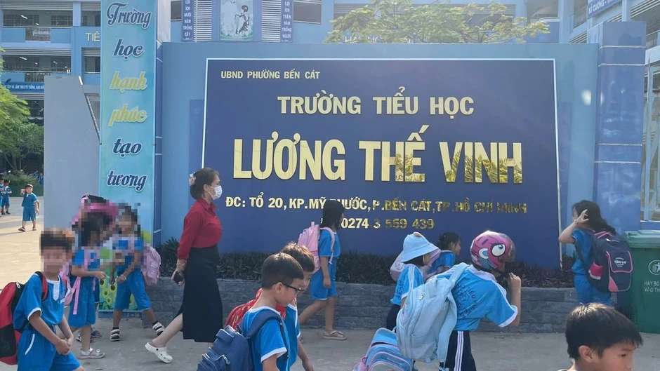 Đình chỉ công tác giáo viên ở TP.HCM phạt học sinh tự chích kim tiêm vào tay Đình chỉ công tác giáo viên ở TP.HCM phạt học sinh tự chích kim tiêm vào tay