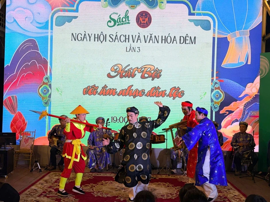 Định hình không gian văn hóa đô thị mới từ Ngày hội sách và văn hóa đêm Định hình không gian văn hóa đô thị mới từ Ngày hội sách và văn hóa đêm