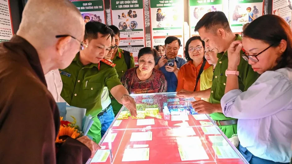 Đo hiệu quả bằng kết quả cụ thể Đo hiệu quả bằng kết quả cụ thể