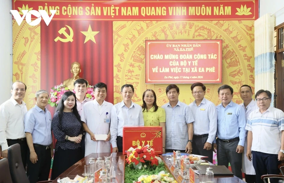 Đoàn công tác của Bộ Y tế khảo sát hoạt động của y tế cơ sở Đắk Lắk Đoàn công tác của Bộ Y tế khảo sát hoạt động của y tế cơ sở Đắk Lắk