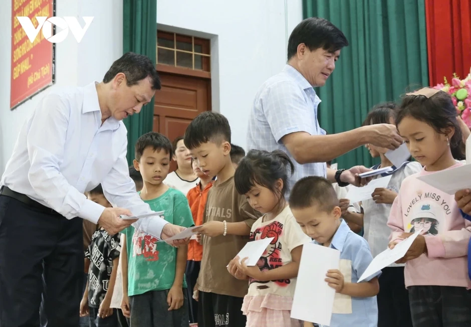 Đoàn công tác của Bộ Y tế khảo sát hoạt động của y tế cơ sở Đắk Lắk Đoàn công tác của Bộ Y tế khảo sát hoạt động của y tế cơ sở Đắk Lắk