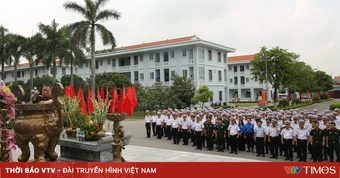 Đoàn Cựu chiến binh cơ quan Ủy ban Kiểm tra Trung ương tìm hiểu truyền thống Quân chủng Hải quân