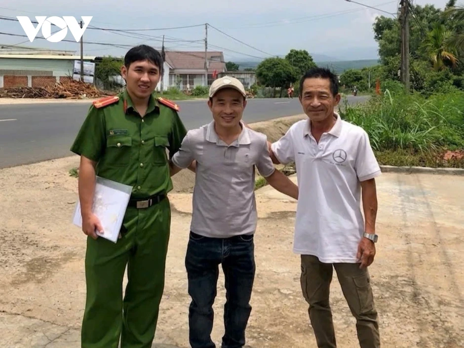 Đoàn tụ sau 34 năm thất lạc nhờ Cơ sở dữ liệu quốc gia về dân cư Đoàn tụ sau 34 năm thất lạc nhờ Cơ sở dữ liệu quốc gia về dân cư