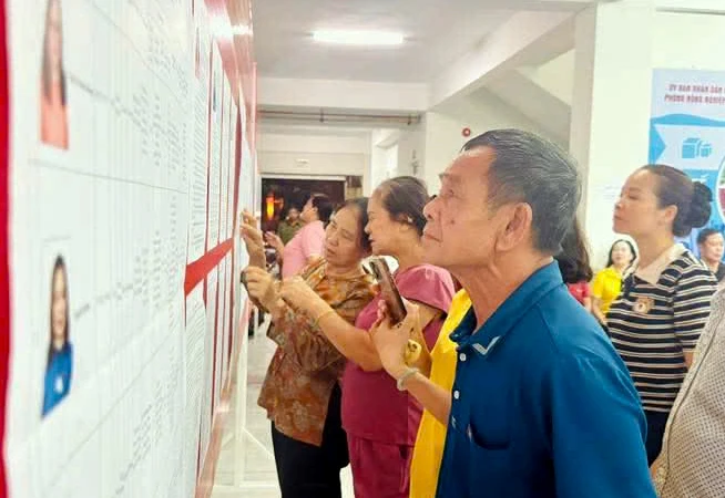 Đoàn viên thanh niên đặc khu Côn Đảo hướng về ngày hội lớn của đất nước