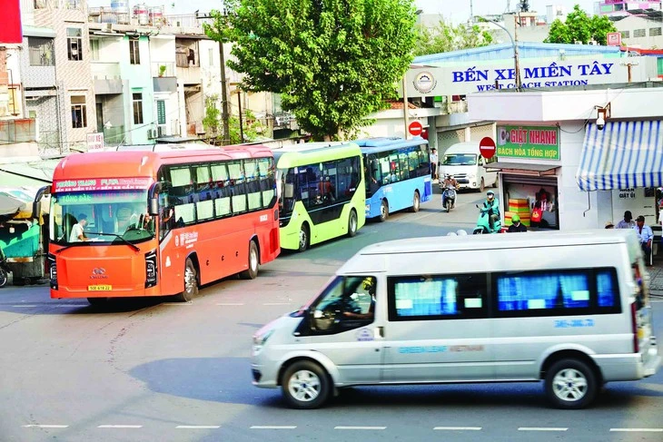 Doanh nghiệp vận tải xoay xở cân bằng lợi nhuận Doanh nghiệp vận tải xoay xở cân bằng lợi nhuận