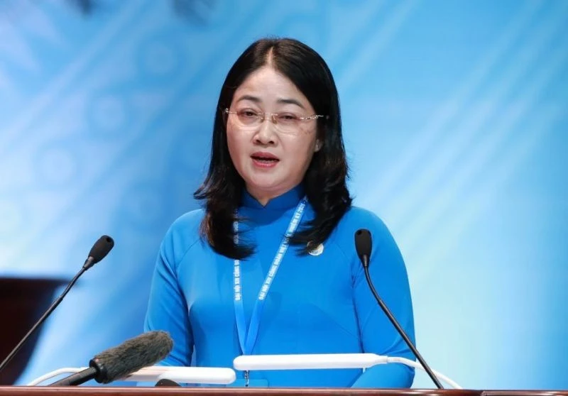 Đổi mới tư duy, hành động quyết liệt vì người lao động và sự phát triển của tổ chức Công đoàn Đổi mới tư duy, hành động quyết liệt vì người lao động và sự phát triển của tổ chức Công đoàn