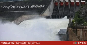 Đóng 1 cửa xả đáy hồ thủy điện Hòa Bình