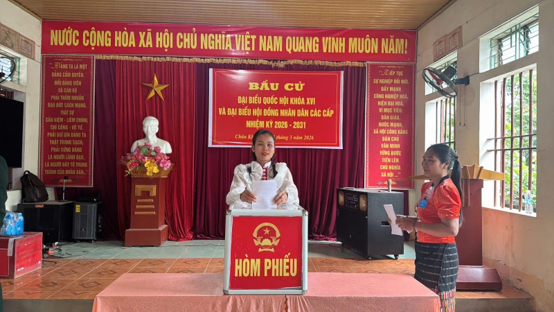 Đồng bào Đan Lai nô nức trong ngày bầu cử sớm Đồng bào Đan Lai nô nức trong ngày bầu cử sớm