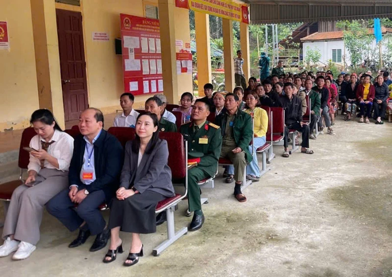 Đồng bào Đan Lai nô nức trong ngày bầu cử sớm Đồng bào Đan Lai nô nức trong ngày bầu cử sớm