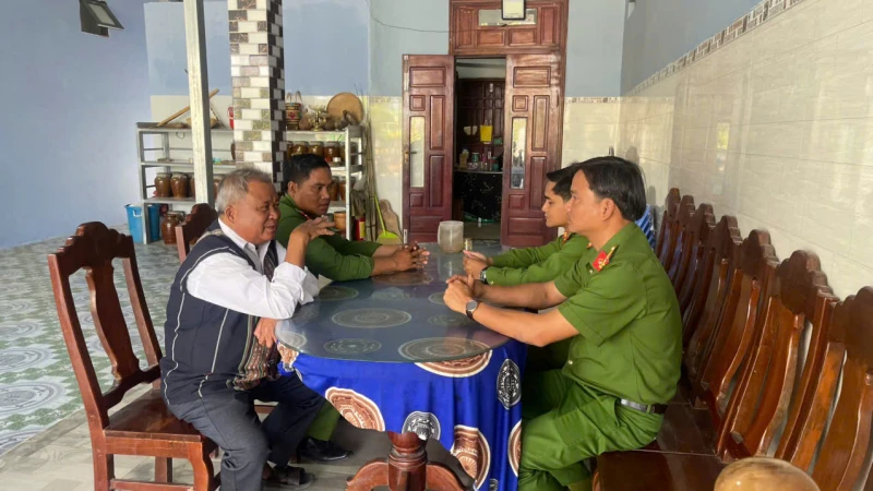 Đồng bào K’Ho gửi trọn niềm tin trong lá phiếu cử tri Đồng bào K’Ho gửi trọn niềm tin trong lá phiếu cử tri