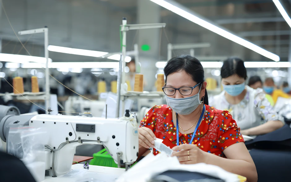 Đóng BHXH 20 năm, lương hưu chỉ 3-4 triệu: Đây là sai lầm hàng triệu phụ nữ Việt đang mắc phải Đóng BHXH 20 năm, lương hưu chỉ 3-4 triệu: Đây là sai lầm hàng triệu phụ nữ Việt đang mắc phải