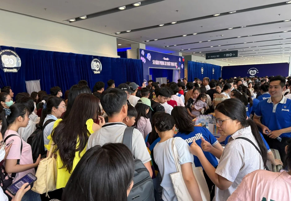 Đông đảo người dân khám phá hành trình phát triển của ngành sữa Việt Nam Đông đảo người dân khám phá hành trình phát triển của ngành sữa Việt Nam
