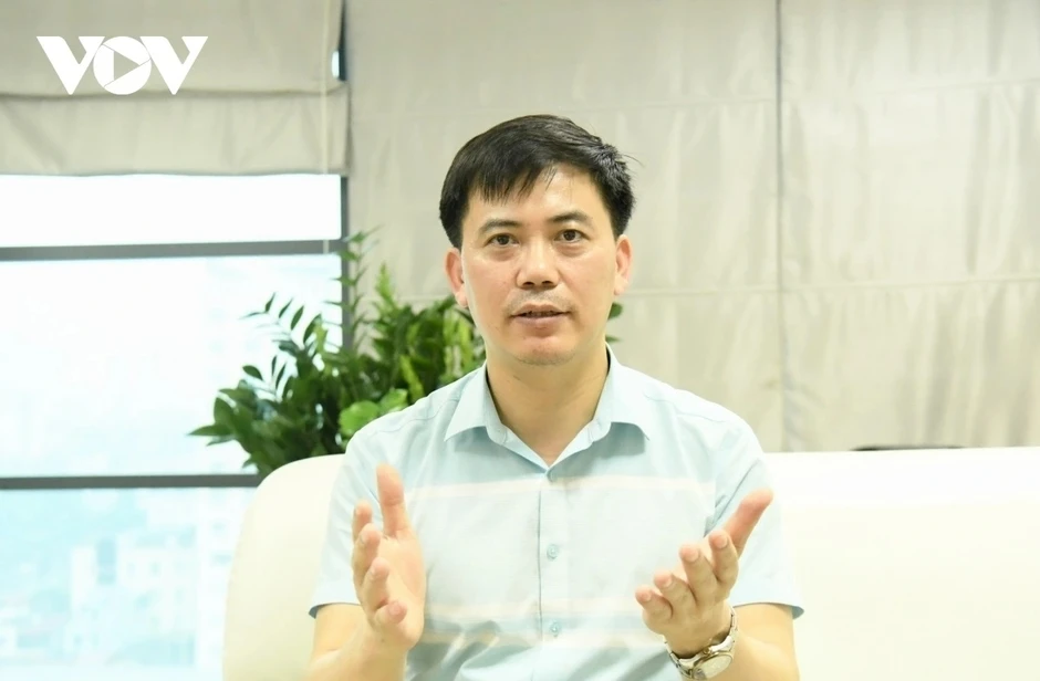 Dông lốc, mưa đá gây thiệt hại diện rộng, chuyên gia cảnh báo thời tiết phức tạp Dông lốc, mưa đá gây thiệt hại diện rộng, chuyên gia cảnh báo thời tiết phức tạp