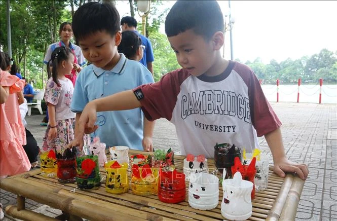 Đồng Nai điều chỉnh chính sách dân số, khuyến khích sinh đủ hai con Đồng Nai điều chỉnh chính sách dân số, khuyến khích sinh đủ hai con